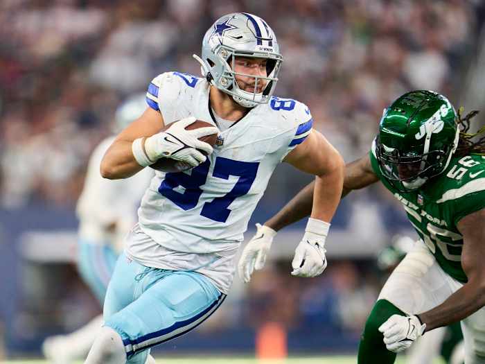 Dallas Cowboys TE Jake Ferguson